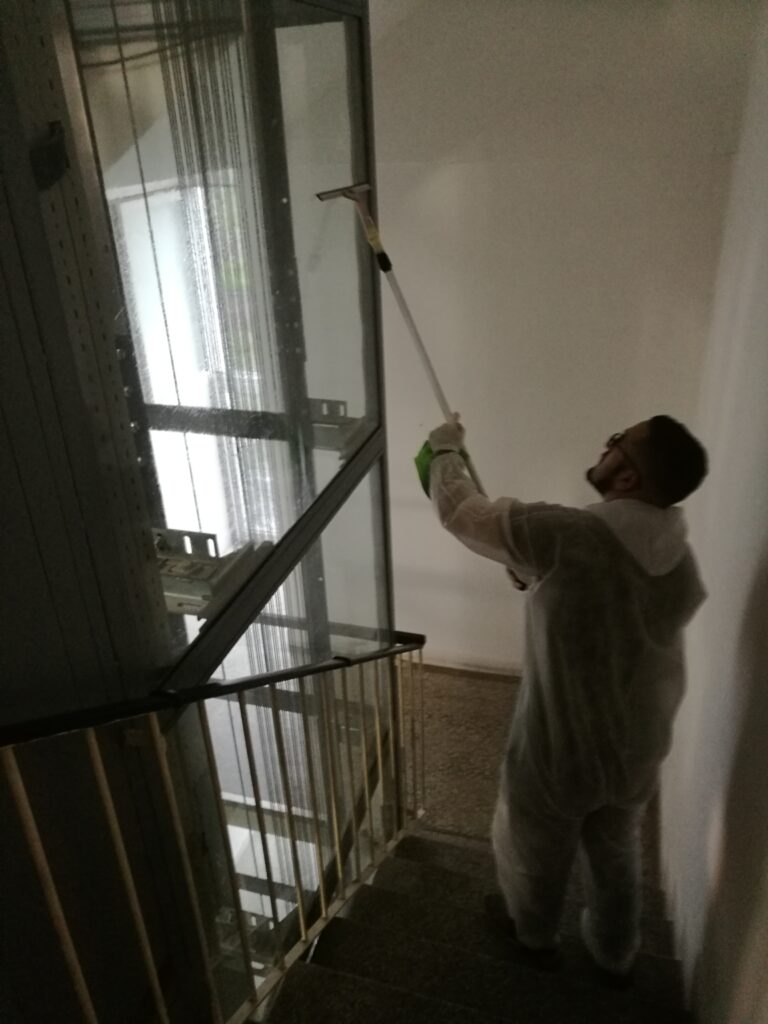 Antibakteriální ochrana výtahy 